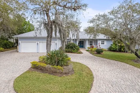 2000 Winding Creek Lane Fort Pierce FL 34981