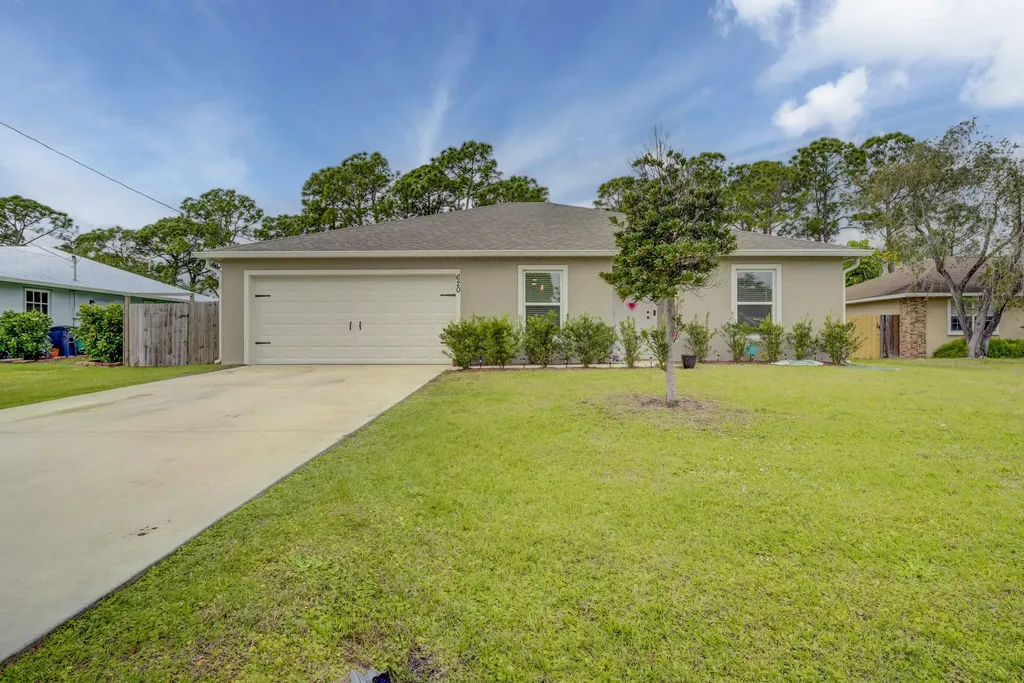 620 NW Kingston Street Port St Lucie FL 34983