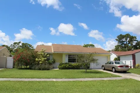 4449 Ixora Circle Lake Worth FL 33461
