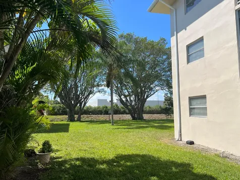 2682 S Garden Drive Lake Worth FL 33461