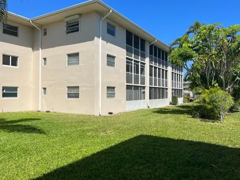 2682 S Garden Drive Lake Worth FL 33461