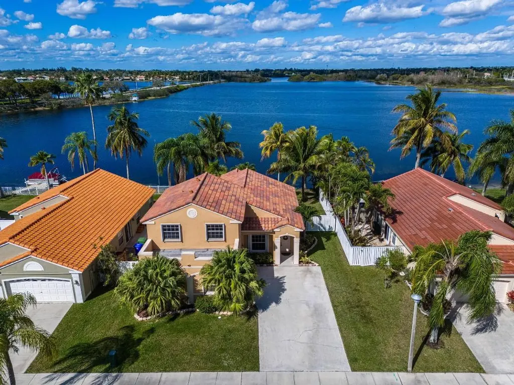 17481 NW 12th Street Pembroke Pines FL 33029
