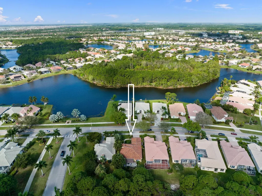 601 SW Lake Charles Circle Port St Lucie FL 34986