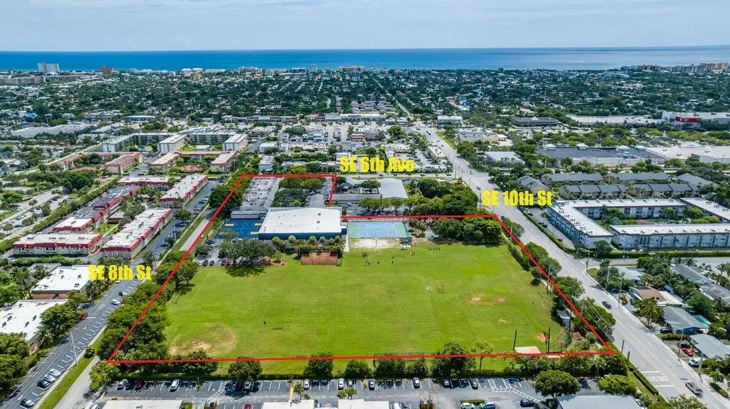 959 SE 6th Avenue Deerfield Beach FL 33441