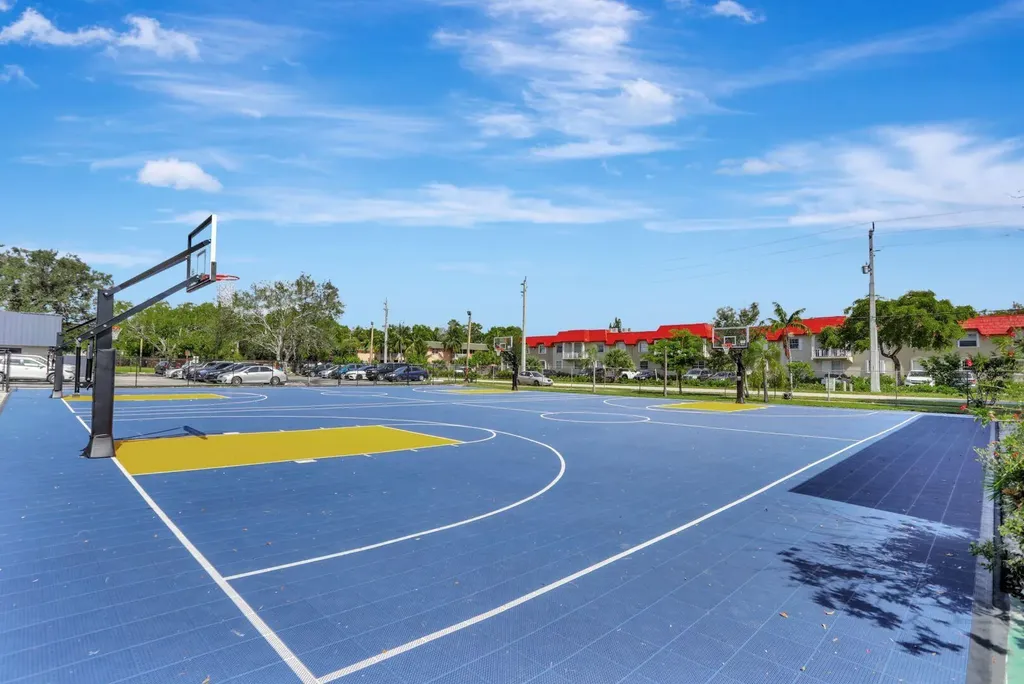 959 SE 6th Avenue Deerfield Beach FL 33441