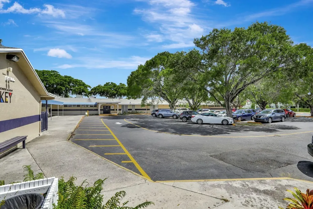 959 SE 6th Avenue Deerfield Beach FL 33441