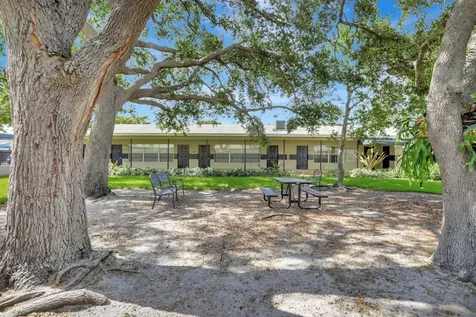 959 SE 6th Avenue Deerfield Beach FL 33441