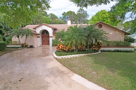 6689 Inland Court Jupiter FL 33458