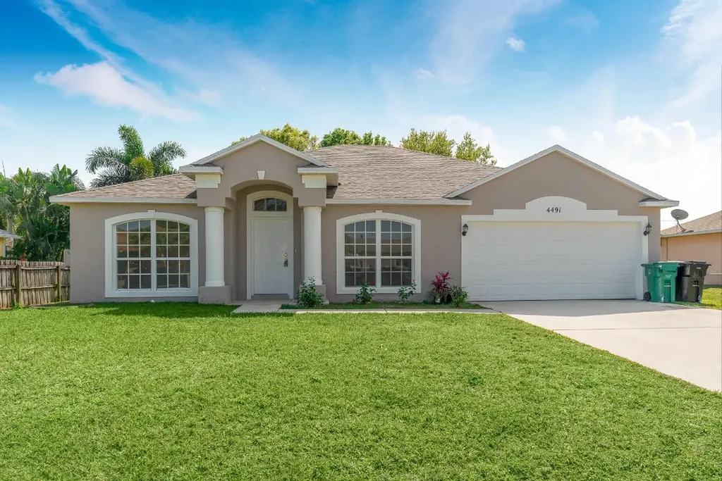 4491 NW Albion Avenue Port St Lucie FL 34983