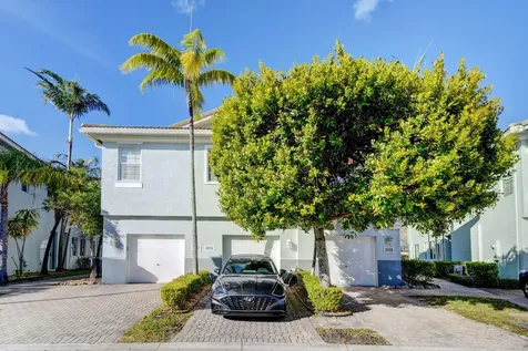 3255 Laurel Ridge Circle Riviera Beach FL 33404