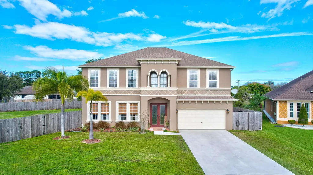5232 NW Meg Court Port St Lucie FL 34986