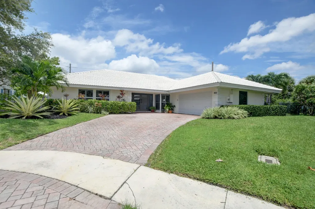 800 Walnut Terrace Boca Raton FL 33486