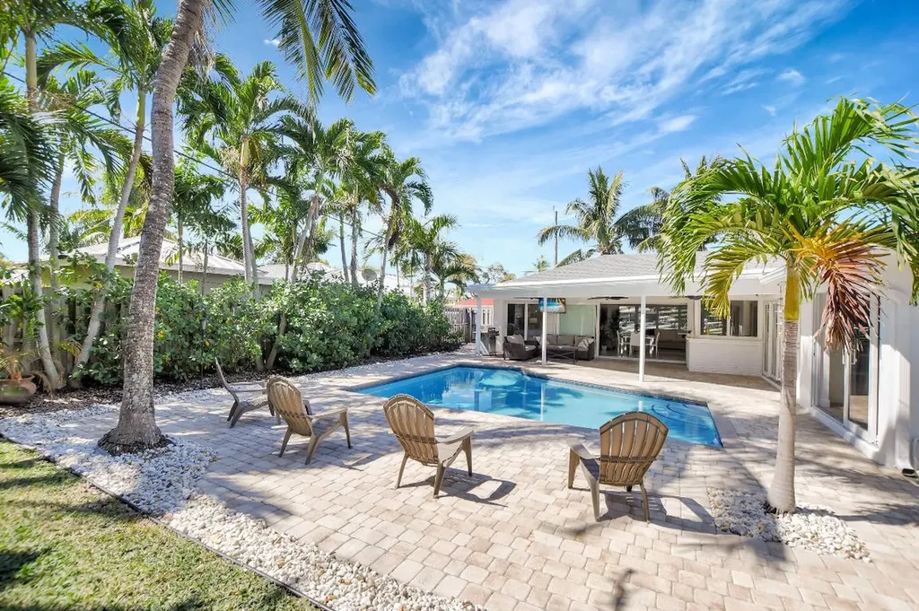 1098 SW 13th Avenue Boca Raton FL 33486