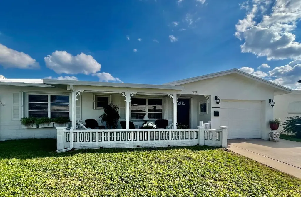 1594 SW 13th Terrace Boynton Beach FL 33426