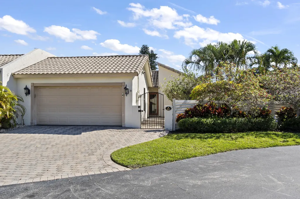 862 Camino Gardens Lane Boca Raton FL 33432