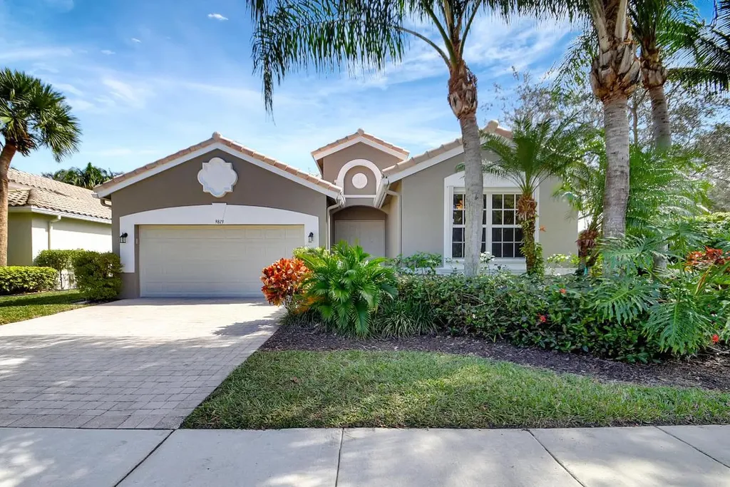 9819 Mantova Drive Lake Worth FL 33467
