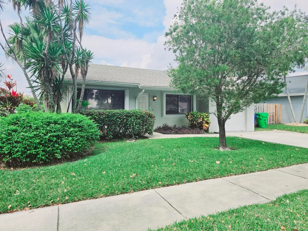 4921 NW 96th Terrace Sunrise FL 33351