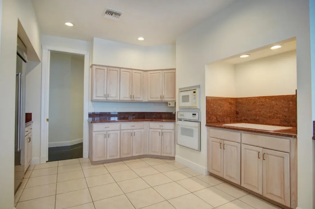 1823 SW 17th Street Boca Raton FL 33486