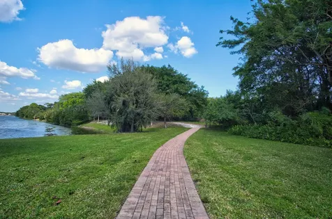 1823 SW 17th Street Boca Raton FL 33486