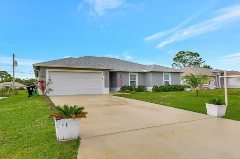 322 NW Dorchester Street Port St Lucie FL 34983