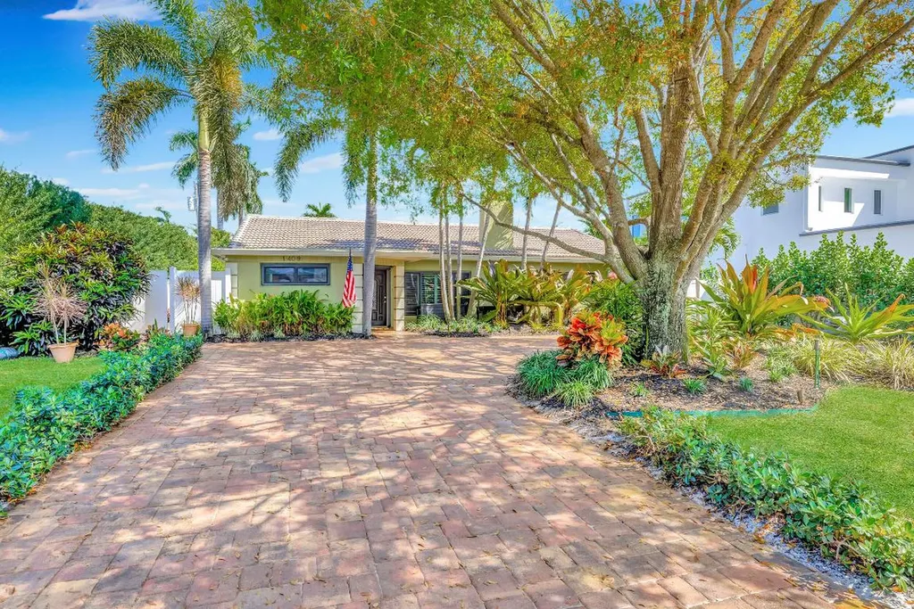 1409 Pine Lane Delray Beach FL 33444