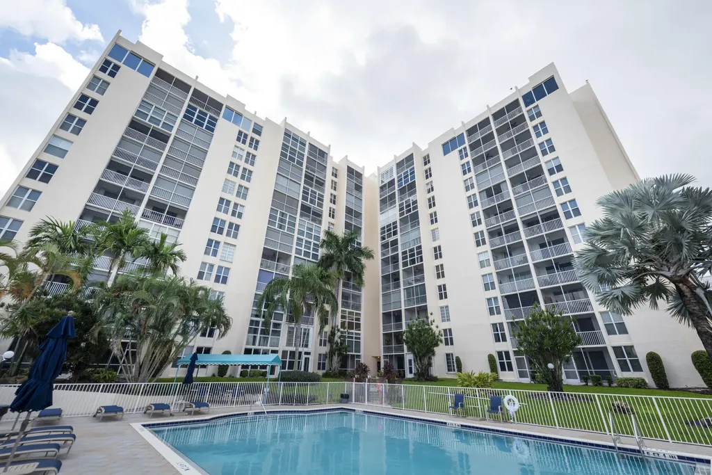 1391 S Ocean Boulevard Pompano Beach FL 33062