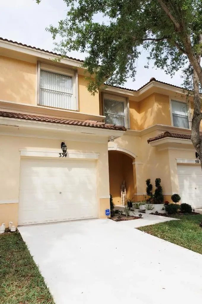 334 River Bluff Lane Royal Palm Beach FL 33411