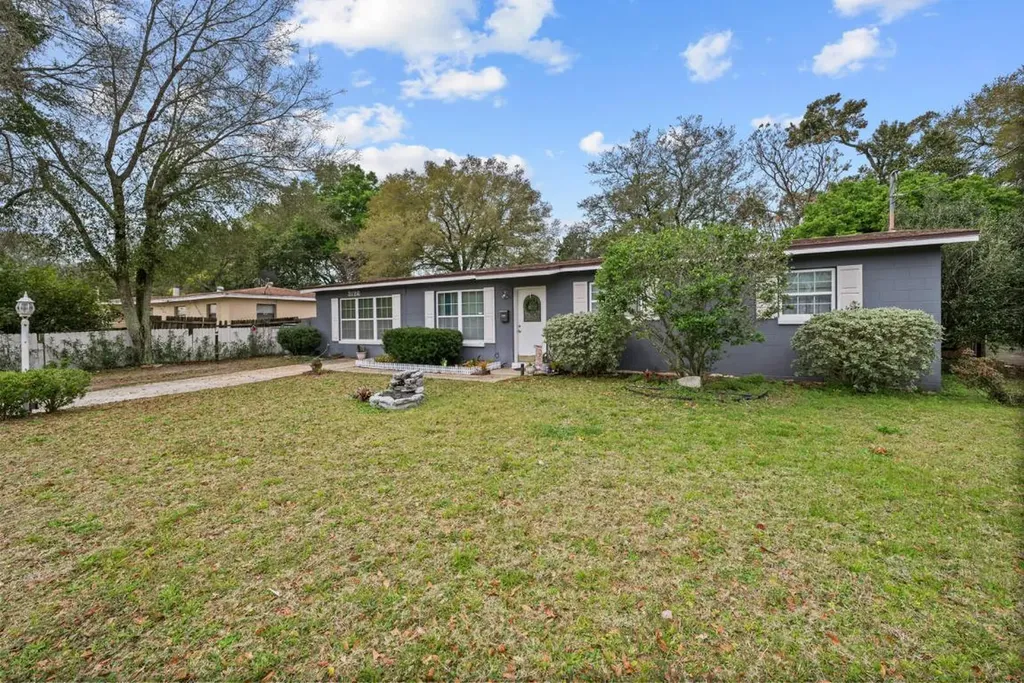 3126 Dalehurst Drive W Jacksonville FL 32277