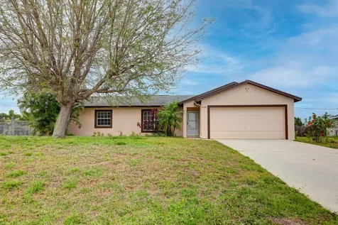 4352 SW Elaine Court Port St Lucie FL 34953