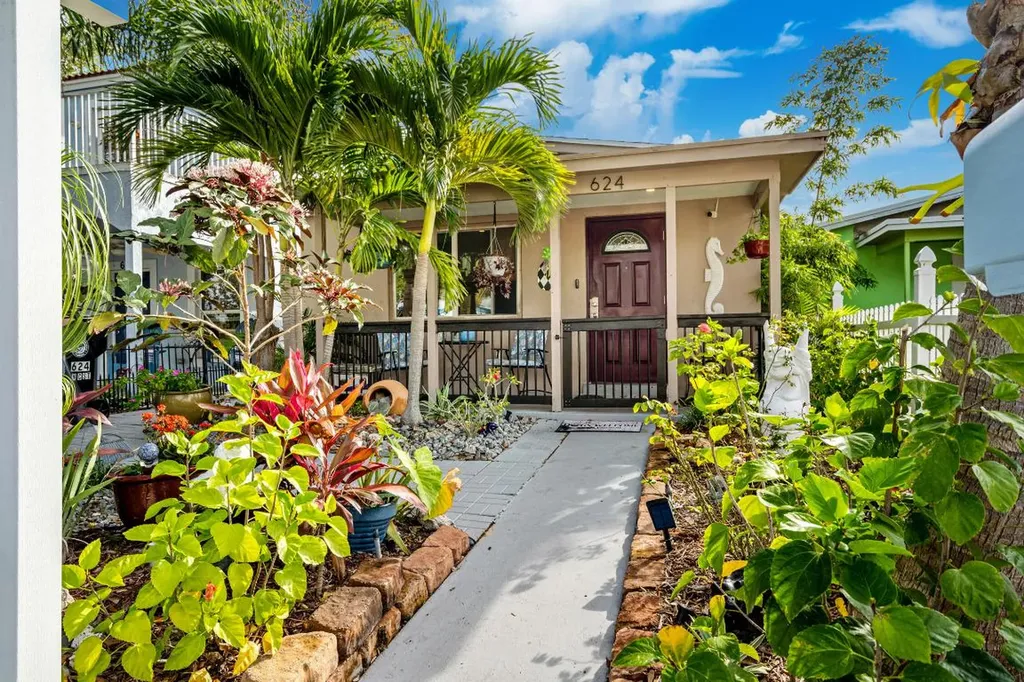 624 N C Street Lake Worth Beach FL 33460