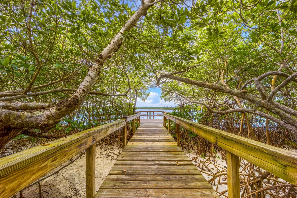 5698 SE Riverboat Drive Stuart FL 34997