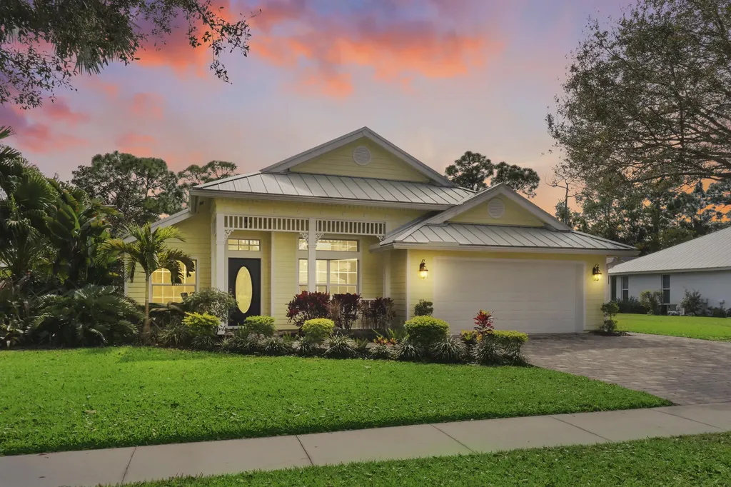 8859 SW Fishermans Wharf Drive Stuart FL 34997