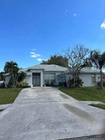 601 SW Cynthia Street Port St Lucie FL 34983
