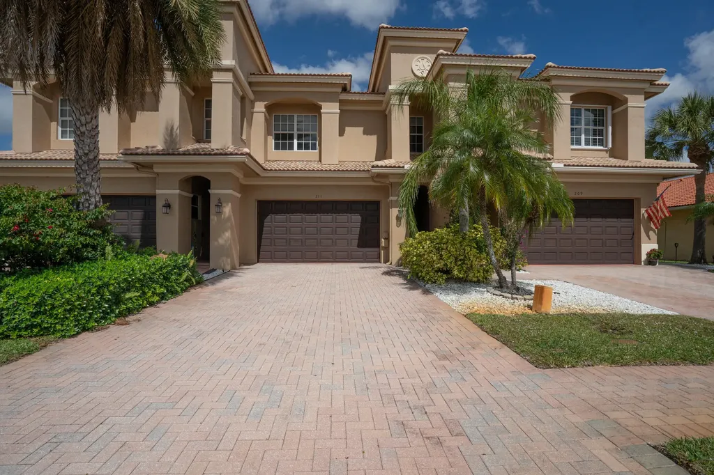 211 Catania Way Royal Palm Beach FL 33411
