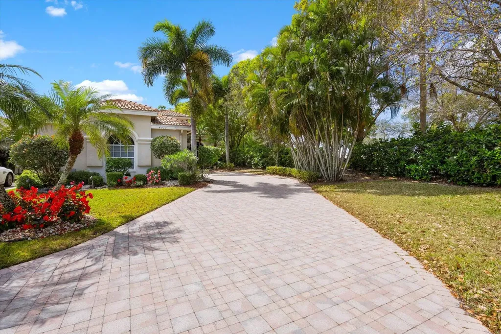 4017 Manchester Lake Drive Lake Worth FL 33449