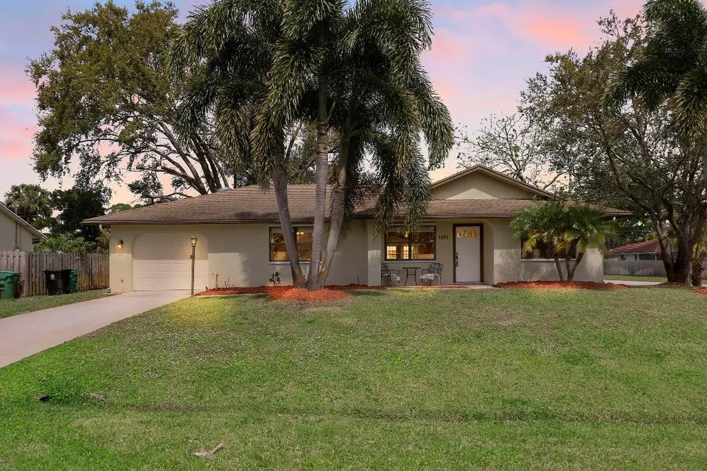 1101 SW Sudder Avenue Port St Lucie FL 34953