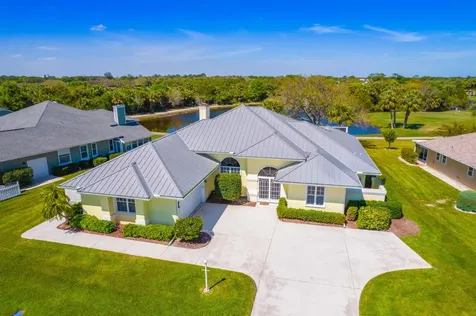 4406 Gator Trace Lane Fort Pierce FL 34982