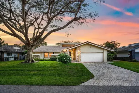 642 Lakewoode Circle W Delray Beach FL 33445