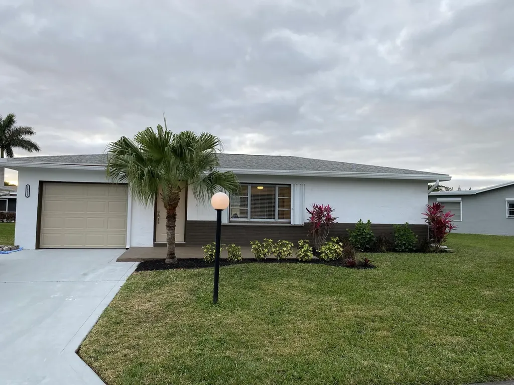 14223 Altocedro Drive Delray Beach FL 33484