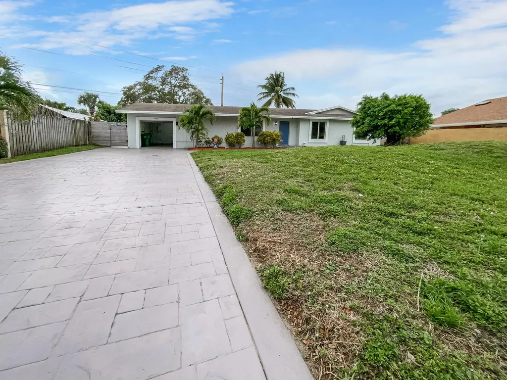 7920 NW 44th Court Lauderhill FL 33351