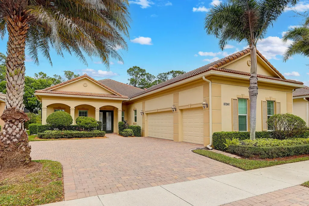 10241 SW Visconti Way Port St Lucie FL 34986