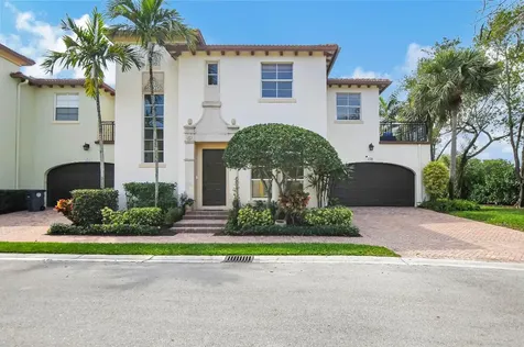 109 Via Floresta Drive Boca Raton FL 33487