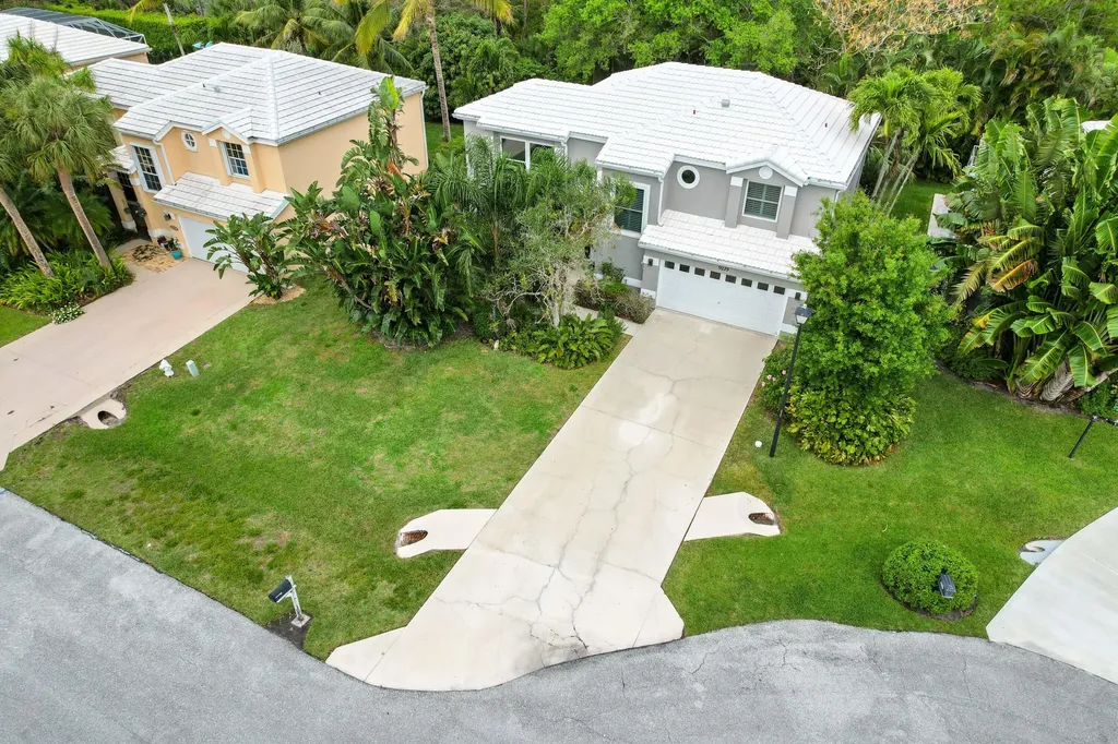 9229 SE Woods End Place Jupiter FL 33469