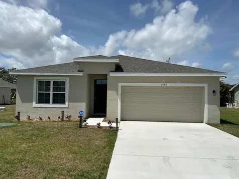 2062 SE North Blackwell Drive Port St Lucie FL 34952