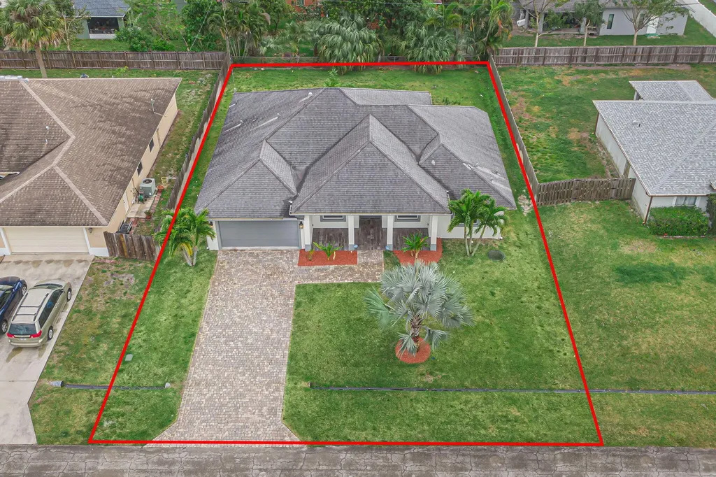 4449 SW Gainsboro Street Port St Lucie FL 34953