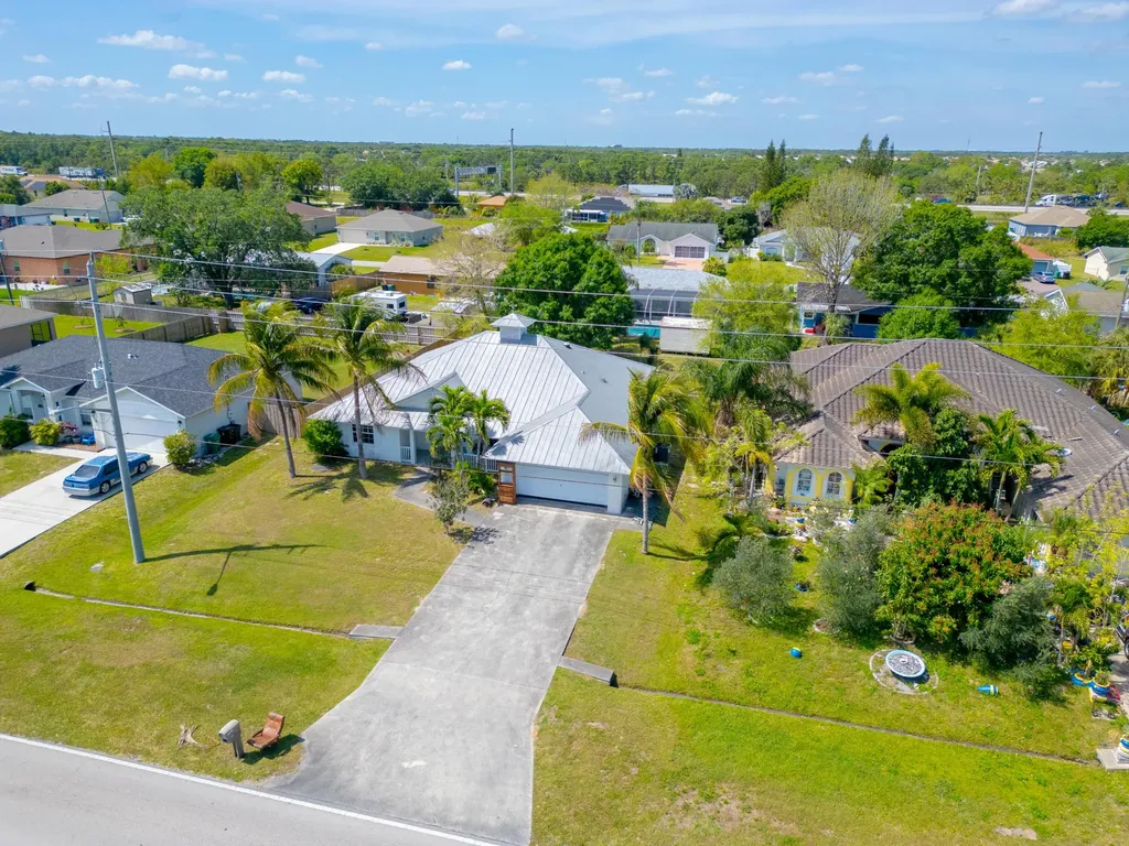 526 NW Bayshore Boulevard Port St Lucie FL 34983