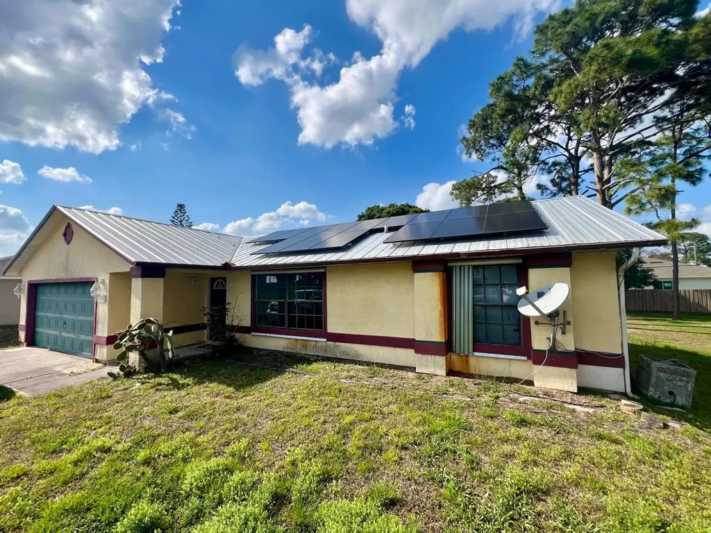 355 SE Husted Terrace Port St Lucie FL 34983