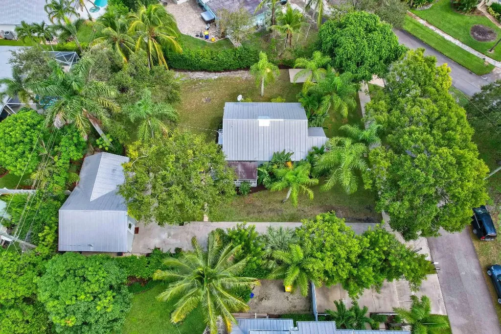 8955 SE Plato Terrace Hobe Sound FL 33455