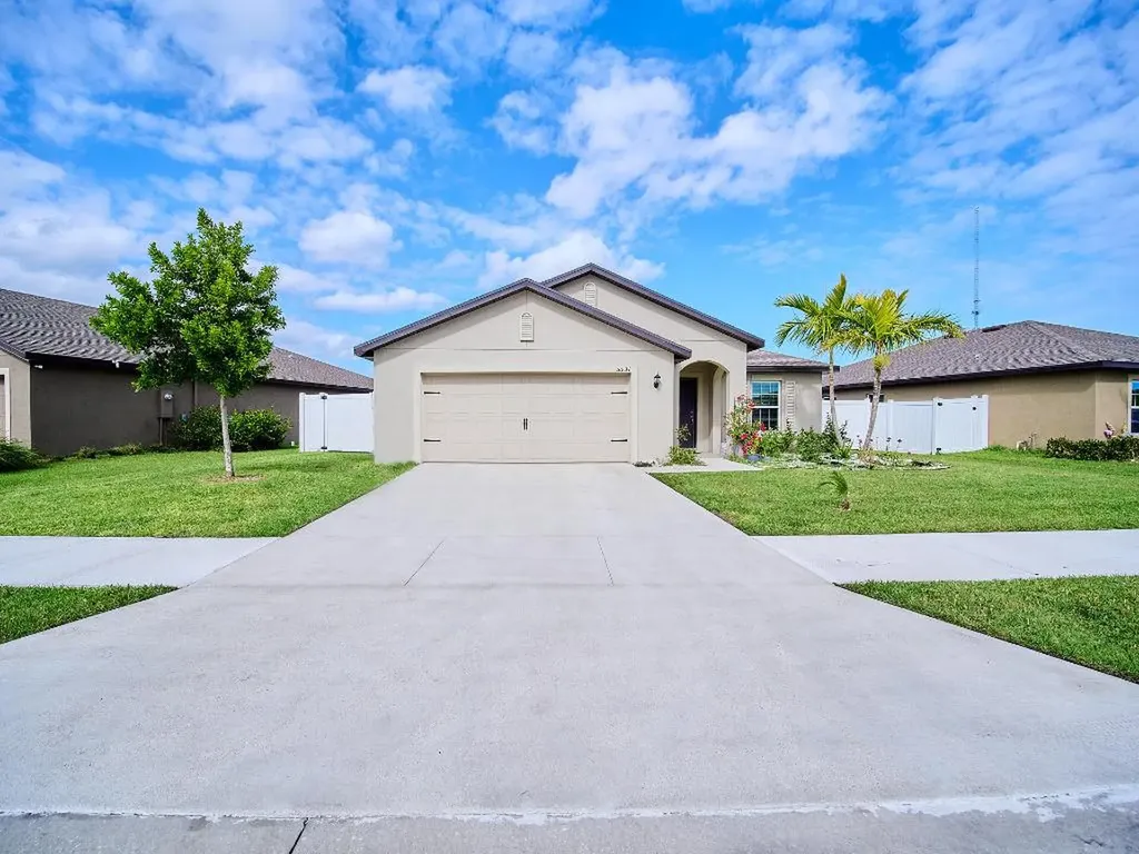 5531 Imagination Drive Fort Pierce FL 34947