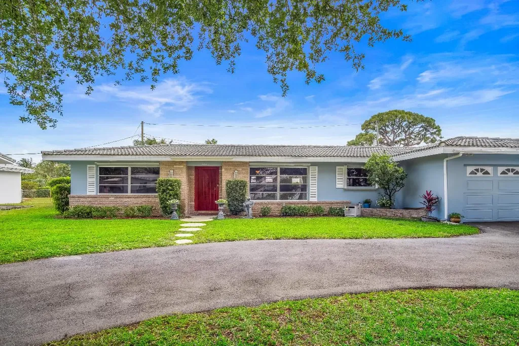 812 Chapel Hill Boulevard Boynton Beach FL 33435